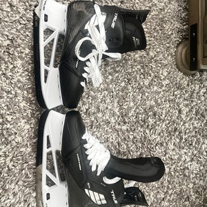 True Pro Custom Hockey Skates 9 (New)