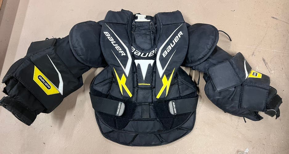 XS Bauer Performance Goalie Chest Protector (Used)