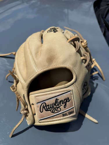 2025 Rawlings Heart of the Hide RH Baseball Glove 11.5" (Used)