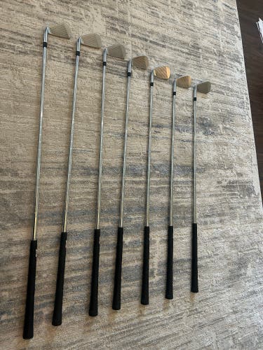 Men's PXG 311 Right Handed Iron Set Regular Flex Graphite Shaft (Used)