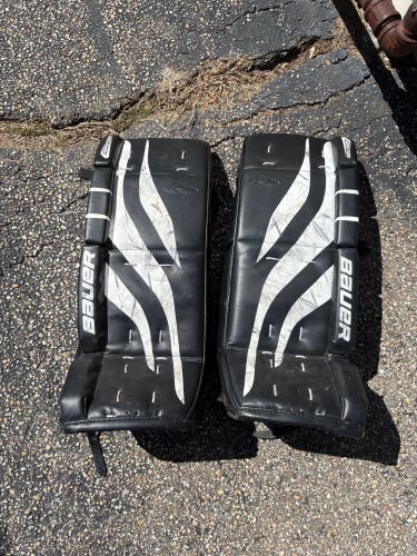 28" 2001 Bauer Reactor 1000 Goalie Leg Pads (Used)