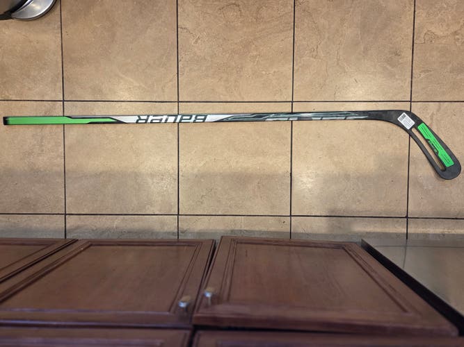 New Intermediate Bauer Sling Right Handed Hockey Stick 65 Flex