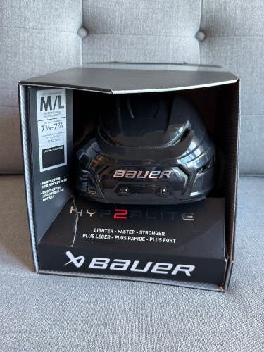 M/L Bauer Hyperlite 2 Helmet (New)