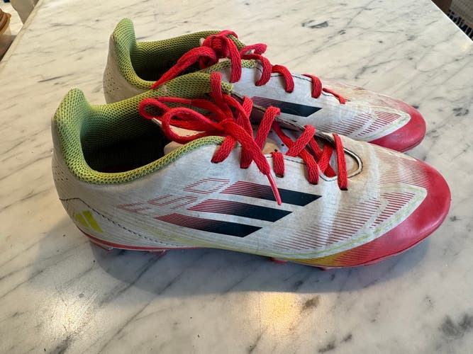 White Unisex 5.5Y (Big Kids / Youth) Adidas F50 adizero Cleats (Used)