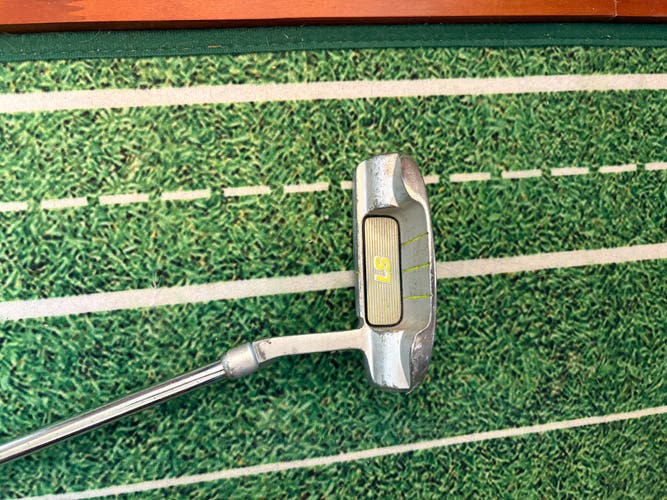 PowerBilt Right Handed Putter (Used)