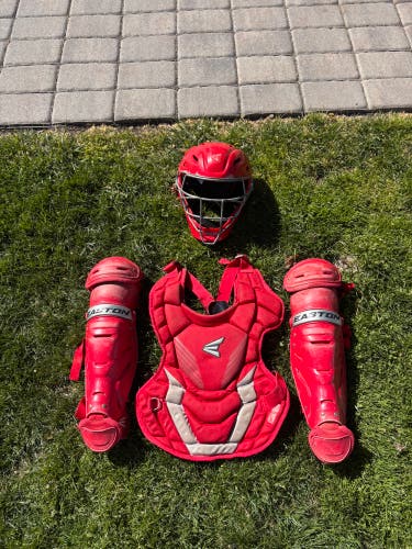 Red Youth Easton Elite x Catcher's Set (Used)