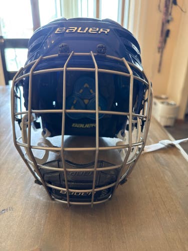 Small Bauer Re-Akt 150 Helmet (Used)