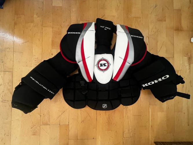 Medium Koho Revolution 588 Goalie Chest Protector (Used)