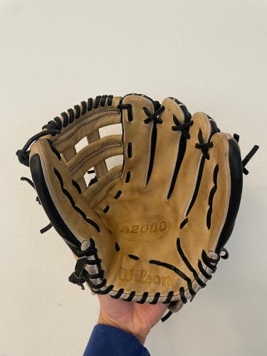 Wilson A2000 1750 RH Outfield Baseball Glove 12.5" (Used)