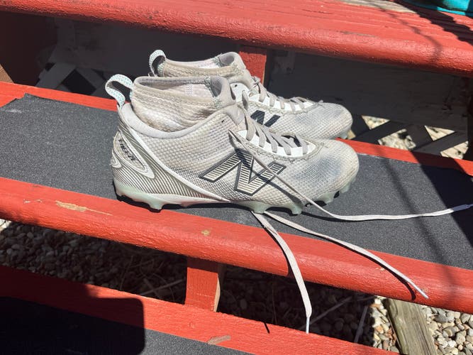 Men's Size M 11.0 (W 12.0) Adult New Balance Freeze Mid Top (Used)