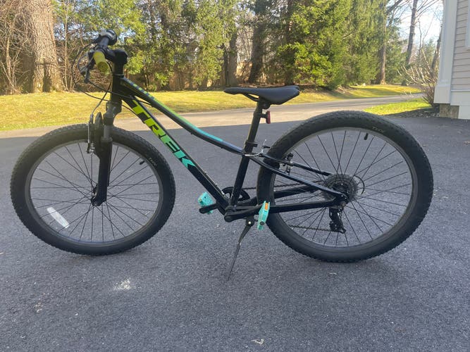 Unisex Trek Mountain Bike (Used)