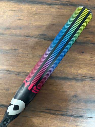 DeMarini Prism 30/19 (-11) Fastpitch Softball Bat