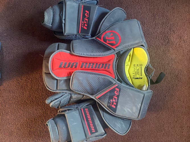 Intermediate Small Warrior Goalie Chest Protector (Used)