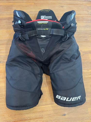 Intermediate Medium Bauer Vapor Hyperlite Hockey Pants (Used)