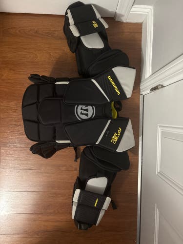 Small Warrior RX3 PRO Goalie Chest Protector (New)