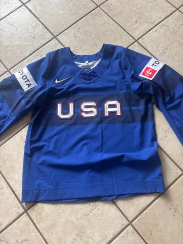 New Team USA Women’s Size 50 Nike IIHF Worlds Jersey - Team Issued