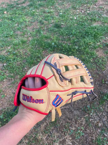 Wilson A500 RH Outfield Baseball Glove 12" (New)