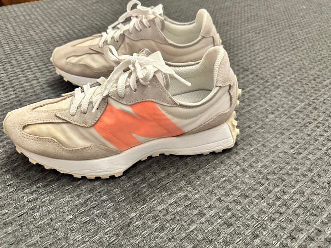 New Balance 327 shoes. Style number MS327SS