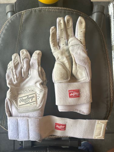 Large Rawlings Batting Gloves (Used)