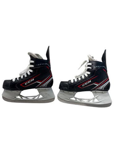 Used CCM FT340 Junior Hockey Skate Junior 01 11835-S000206840