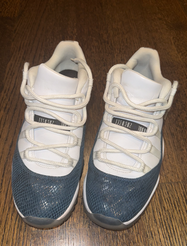 White Men's Size M 10.0 (W 11.0) Adult Air Jordan 11 Retro Shoes (Used)