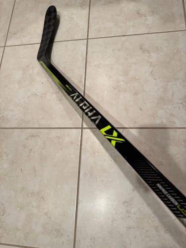 Senior Warrior Alpha LX Pro Right Handed Hockey Stick W28 75 Flex Pro Stock (Used)