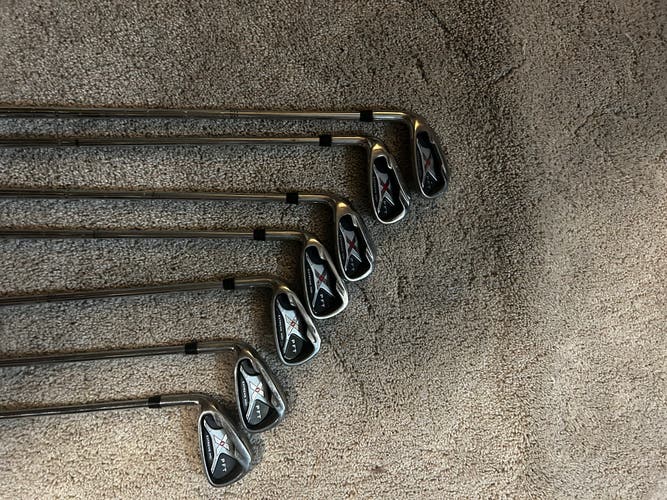 Men's Left Hand Iron Set Regular Flex Steel Shaft (Used)