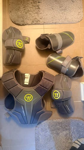Large Adult Warrior Fatboy Elbow/ Shoulder Pads (Used)