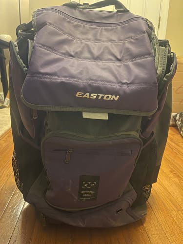 Easton Voyager Bat Bag (Used)