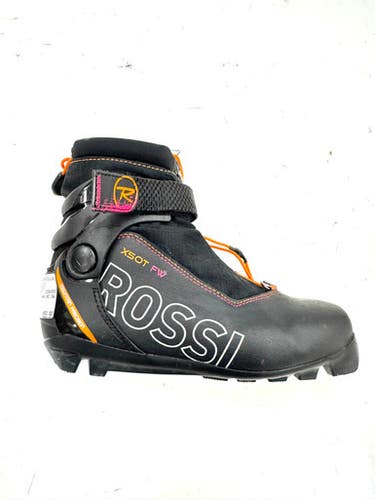 Used Rossignol Womens NNN XC Ski Boots Black W 06 / JR 04-04.5 11860-S000306488