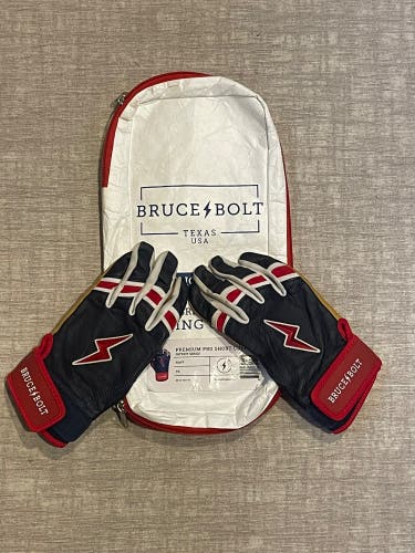 Bruce Bolt Youth Small Batting gloves