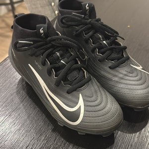 Unisex 4.5Y (Big Kids / Youth) Nike Vapor Speed Mid Top Turf Cleats (Used)