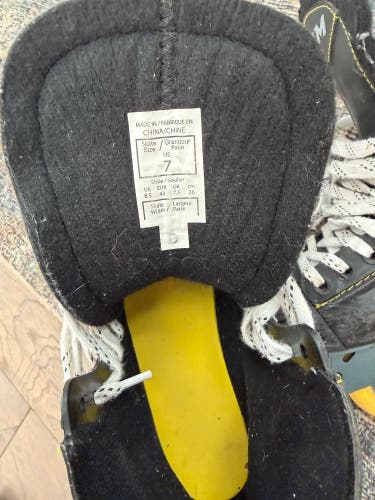 CCM Super Tacks 9350 Inline Skates Regular Width Size 7 (Used)