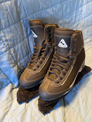 Jackson Ultima Figure Skates B Adult 8 (Used)