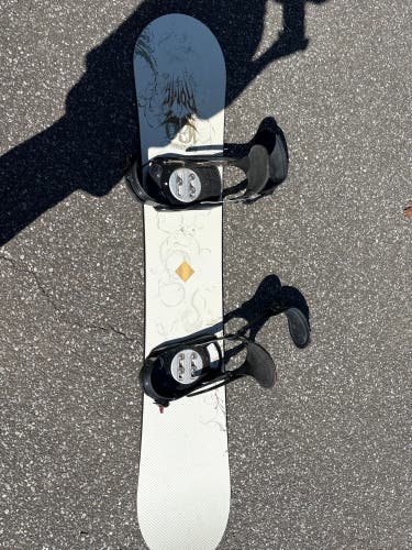Unisex Rome Snowboard All Mountain With Bindings Medium Flex Directional 158 cm (Used)