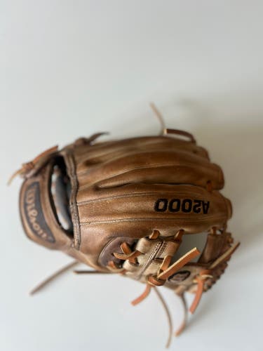 Wilson A2000 1786 RH Infield Baseball Glove 11.5" (Used)