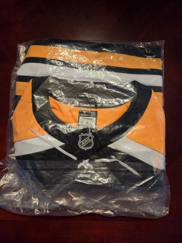 Boston Bruins Fanatics Home Premium Jersey - Black Size 52