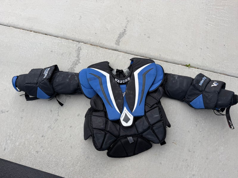 XL Vaughn Velocity V6 2000 Pro Goalie Chest Protector (Used)