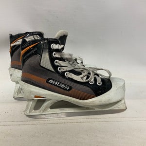 Used Bauer PERFORMANCE Senior Hockey Skate Senior 4.5 11823-S000038056