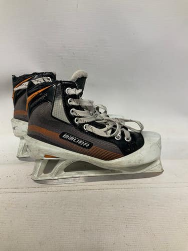 Used Bauer PERFORMANCE Senior Hockey Skate Senior 4.5 11823-S000038056