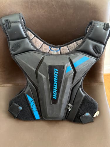 Medium Adult Warrior Evo Shoulder Pads (Used)