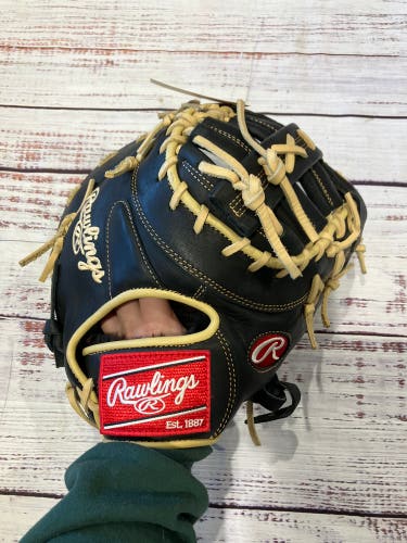 Black Rawlings Gold Glove Elite RH First Base Baseball Glove 13" (Used)