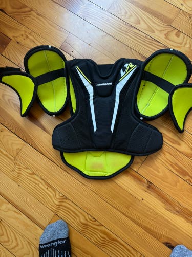 Small / Medium Youth Warrior ALPHA LX PRO Shoulder Pads (Used)