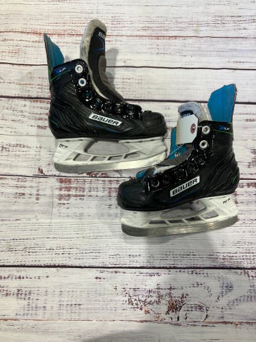 Youth Bauer X-LP Hockey Skates Regular Width 10 (Used)