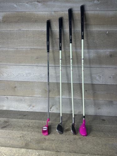 Wilson HOPE Junior Girl Breast Cancer Graphite Set Hybrid 6-Iron Wedge Putter RH