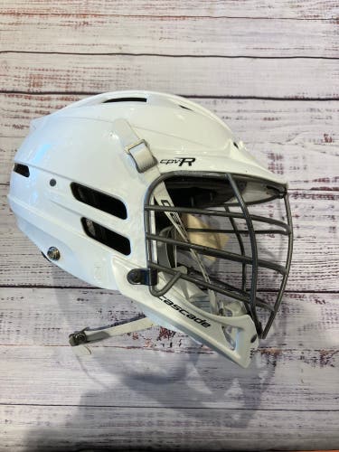 White Youth Cascade CPV-R Helmet I XS (Used)