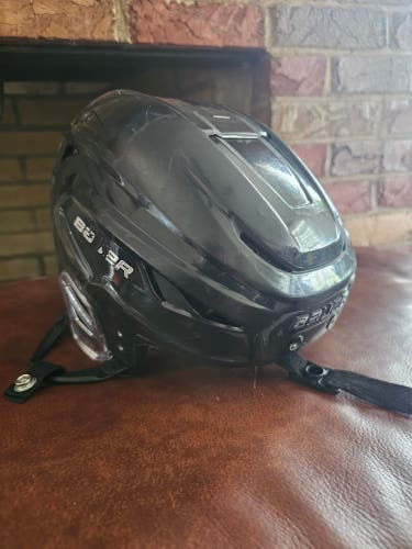 Small Bauer Hyperlite 2 Helmet (Used)