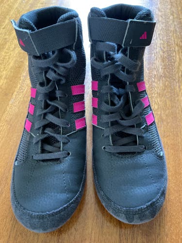 Adidas (Used) Wrestling Shoes Size 4.5