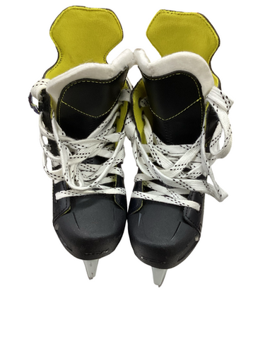 Used CCM 9350 SUPER TACKS Youth Hockey Skate Youth 13.0 11613-S000179651