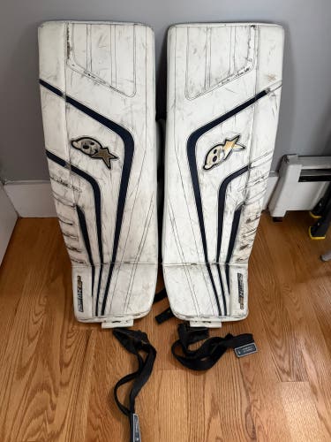 32" Brian's Optik 9.0 Goalie Leg Pads (Used)